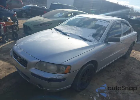 2005 Volvo S60 2.4 из США, поврежденный, VIN YV1RS612952450899